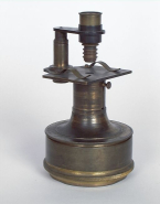  microscope © Région Bourgogne-Franche-Comté, Inventaire du patrimoine