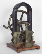Instrument de démonstration en électrodynamique © Région Bourgogne-Franche-Comté, Inventaire du patrimoine