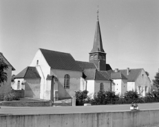 Chevet et élévation gauche. © Région Bourgogne-Franche-Comté, Inventaire du patrimoine