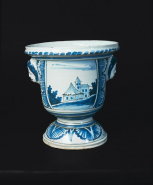 Vue du revers vase 3. © Région Bourgogne-Franche-Comté, Inventaire du patrimoine