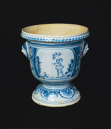 Vue du revers vase 4. © Région Bourgogne-Franche-Comté, Inventaire du patrimoine