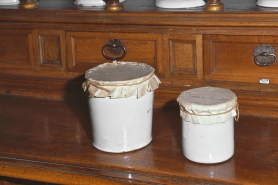 Vue de 2 pots. © Région Bourgogne-Franche-Comté, Inventaire du patrimoine