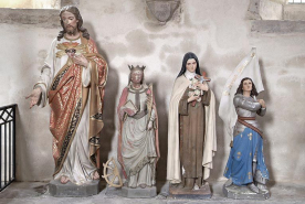 Sacré-Coeur, sainte Catherine, sainte Thérèse et sainte Jeanne d'Arc. © Région Bourgogne-Franche-Comté, Inventaire du patrimoine