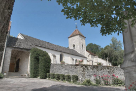 Porche et élévation sud. © Région Bourgogne-Franche-Comté, Inventaire du patrimoine