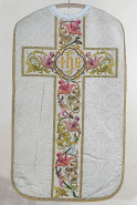 Vue d'ensemble de la chasuble. © Région Bourgogne-Franche-Comté, Inventaire du patrimoine