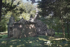 Chapelle et ermitage. © Région Bourgogne-Franche-Comté, Inventaire du patrimoine