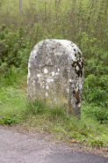 Borne vue de trois-quarts droit. © Région Bourgogne-Franche-Comté, Inventaire du patrimoine