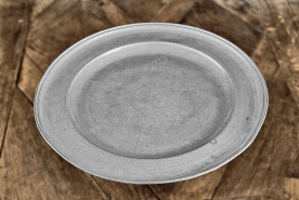 Vue d'ensemble du plat n° 02/00665. © Région Bourgogne-Franche-Comté, Inventaire du patrimoine