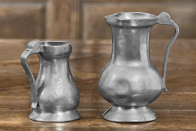 Vue d'ensemble des pichets n° 02/00385 et 02/00386. © Région Bourgogne-Franche-Comté, Inventaire du patrimoine