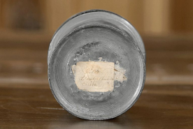 Pot n° 02/01184, vue du fond. © Région Bourgogne-Franche-Comté, Inventaire du patrimoine