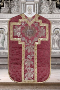 Vue d'ensemble de la chasuble. © Région Bourgogne-Franche-Comté, Inventaire du patrimoine