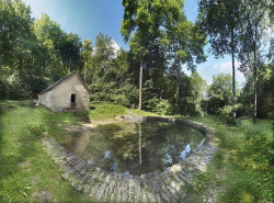 Vue d'ensemble du lavoir et de l'abreuvoir. © Région Bourgogne-Franche-Comté, Inventaire du patrimoine