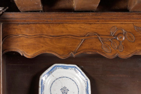Détail du décor du vaisselier. © Région Bourgogne-Franche-Comté, Inventaire du patrimoine