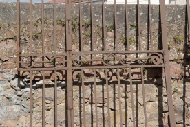Ancien portail de la cour, détail. © Région Bourgogne-Franche-Comté, Inventaire du patrimoine