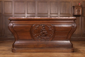 Autel, vue de face. © Région Bourgogne-Franche-Comté, Inventaire du patrimoine