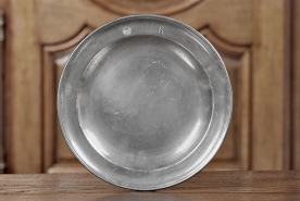 Assiette n° 230. © Région Bourgogne-Franche-Comté, Inventaire du patrimoine