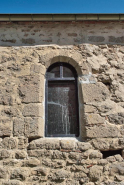 Chapelle : première fenêtre gauche du mur de long-pan sur cour. © Région Bourgogne-Franche-Comté, Inventaire du patrimoine