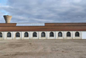 Neuf travées de l'élévation ouest. © Région Bourgogne-Franche-Comté, Inventaire du patrimoine