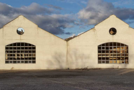 Vue rapprochée des murs-pignons sud. © Région Bourgogne-Franche-Comté, Inventaire du patrimoine