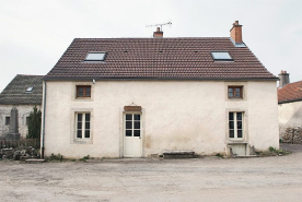 Elévation antérieure. © Région Bourgogne-Franche-Comté, Inventaire du patrimoine