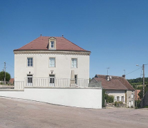 Elévation antérieure. © Région Bourgogne-Franche-Comté, Inventaire du patrimoine