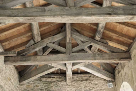 Charpente du lavoir situé place de l'église. © Région Bourgogne-Franche-Comté, Inventaire du patrimoine