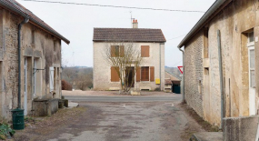 Elévation antérieure. © Région Bourgogne-Franche-Comté, Inventaire du patrimoine