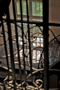 Aile ouest : détail de la grille de l'escalier menant au grenier. © Région Bourgogne-Franche-Comté, Inventaire du patrimoine