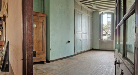 Couloir de l'étage de l'aile ouest. © Région Bourgogne-Franche-Comté, Inventaire du patrimoine