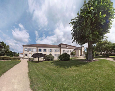 Bâtiment donnant rue de la Gare. © Région Bourgogne-Franche-Comté, Inventaire du patrimoine