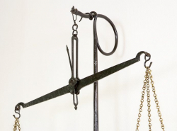 Détail du fléau. © Région Bourgogne-Franche-Comté, Inventaire du patrimoine