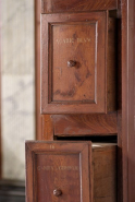 Détail des tiroirs. © Région Bourgogne-Franche-Comté, Inventaire du patrimoine