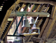 Bâtiment principal, comble : ancienne horloge derrière la lucarne. © Région Bourgogne-Franche-Comté, Inventaire du patrimoine