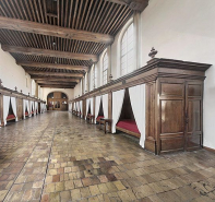 Salle des malades, ancienne salle des hommes. © Région Bourgogne-Franche-Comté, Inventaire du patrimoine