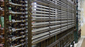 Salle des relais : table d'enclenchement mécanique. © Région Bourgogne-Franche-Comté, Inventaire du patrimoine