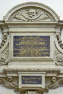 Chapelle : plaque funéraire. © Région Bourgogne-Franche-Comté, Inventaire du patrimoine