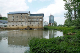 Le moulin vu d'aval. © Région Bourgogne-Franche-Comté, Inventaire du patrimoine