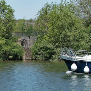 Vanne de l'aqueduc, Seille au premier plan. © Région Bourgogne-Franche-Comté, Inventaire du patrimoine
