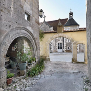Vue d'ensemble depuis la rue du Couvent. © Région Bourgogne-Franche-Comté, Inventaire du patrimoine