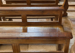 Détail des inscriptions. © Région Bourgogne-Franche-Comté, Inventaire du patrimoine