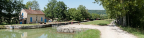 Vue du site d'écluse depuis l'amont. © Région Bourgogne-Franche-Comté, Inventaire du patrimoine