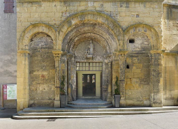 Vue du portail principal. © Région Bourgogne-Franche-Comté, Inventaire du patrimoine