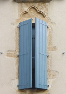Détail : baie du deuxième niveau. © Région Bourgogne-Franche-Comté, Inventaire du patrimoine