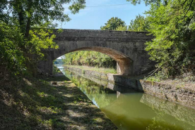 Vue du pont depuis l'amont. © Région Bourgogne-Franche-Comté, Inventaire du patrimoine