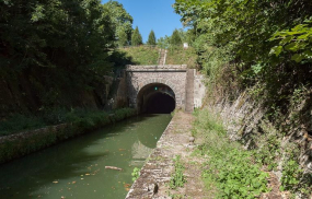 Vue de l'entrée du tunnel à Créancey. © Région Bourgogne-Franche-Comté, Inventaire du patrimoine