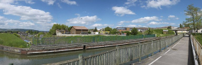Vue d'ensemble. A gauche, la gare et l'église de Chagny. A droite, la tuilerie et le pont. © Région Bourgogne-Franche-Comté, Inventaire du patrimoine
