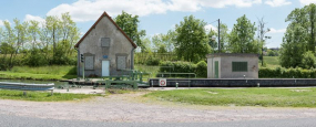 Vue de face de la maison éclusière. © Région Bourgogne-Franche-Comté, Inventaire du patrimoine
