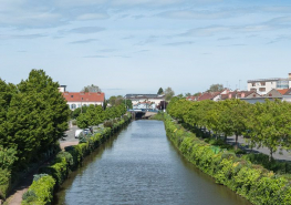 Vue générale de la ville de Montceau, on aperçoit les toits de l'hôpital. © Région Bourgogne-Franche-Comté, Inventaire du patrimoine
