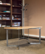 Table d'un bureau du premier étage. © Région Bourgogne-Franche-Comté, Inventaire du patrimoine