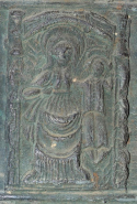 Détail du décor : Vierge à l'enfant. © Région Bourgogne-Franche-Comté, Inventaire du patrimoine